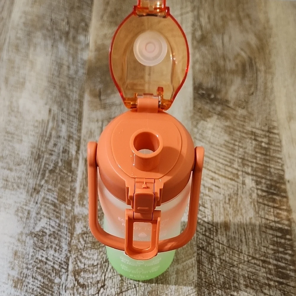 Gradient Water Bottle with Motivational Time Markers